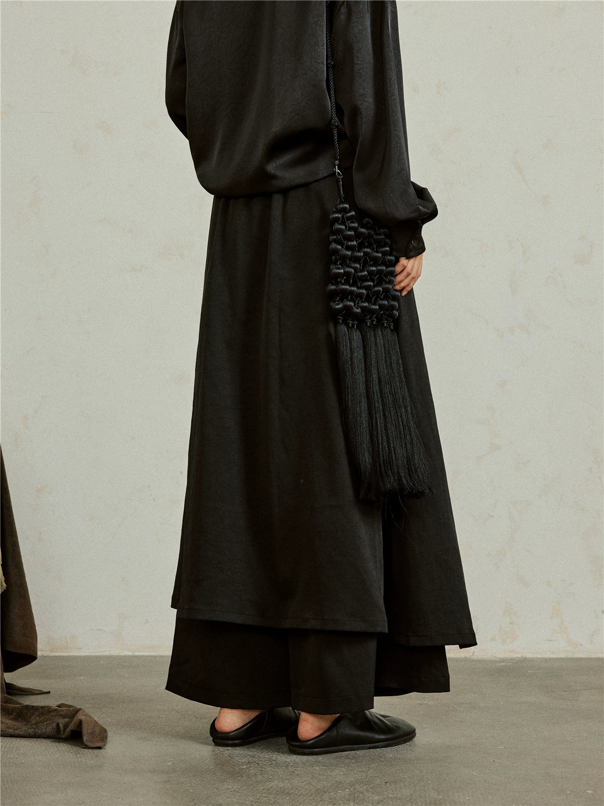 SUNYVONNE Irregular Loose and Elegant Trouser Skirt