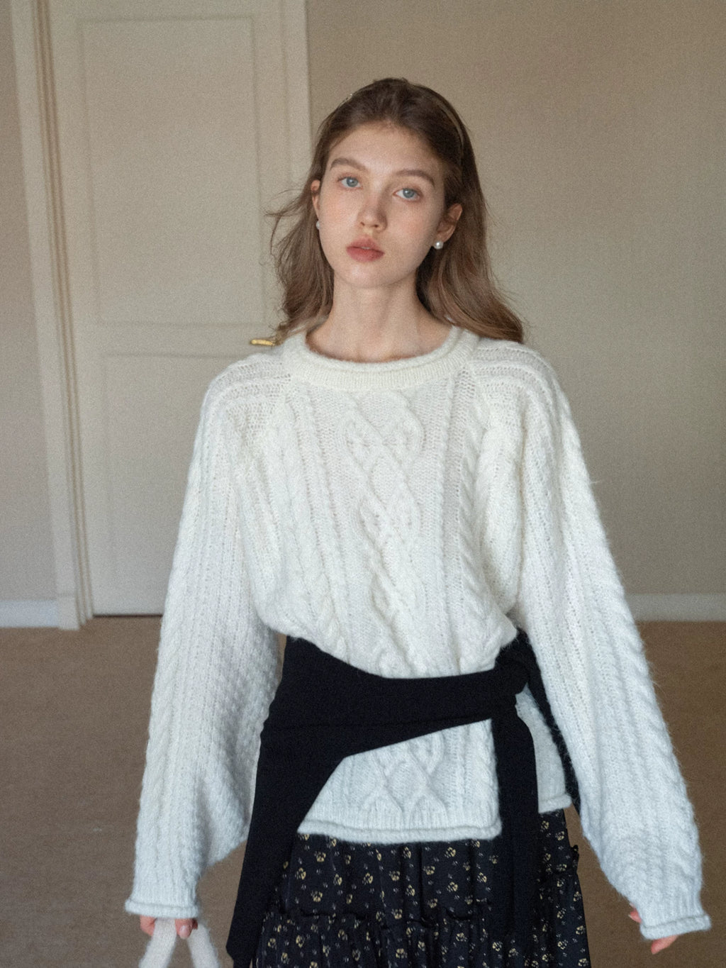 EGGKA Crimped Twist Loose and Thin Casual Sweater