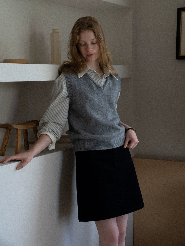 Cantonstory Vintage V-Neck Knitted Vest