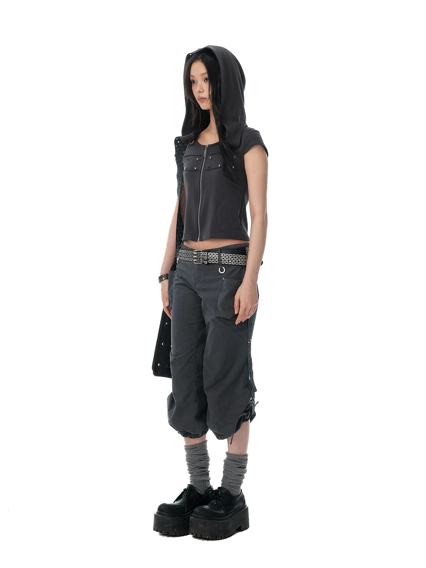 JIKOO Hand Sewn Rivet Removable Oblique Hooded Tee