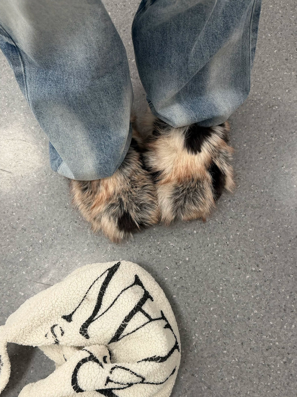 TZ Killer Plush Warm Height Booster Slippers