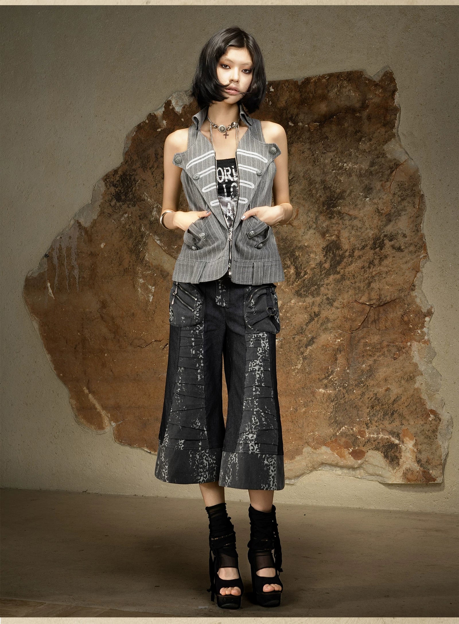 ARIADNAw Sleeveless Neck Vest Shirt