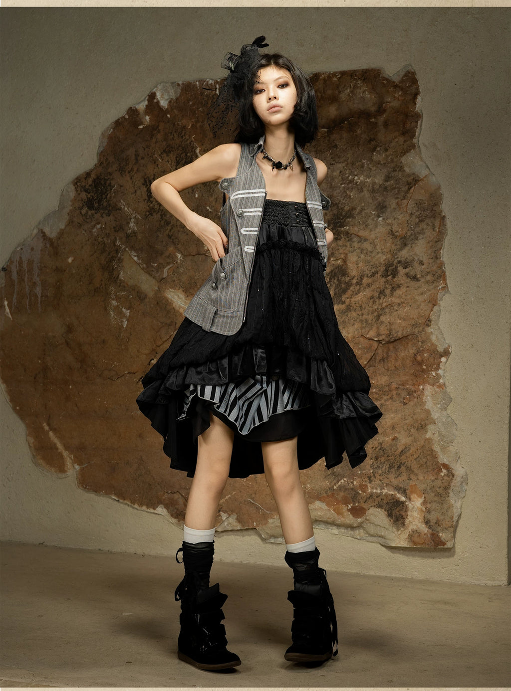 ARIADNAw Sleeveless Neck Vest Shirt