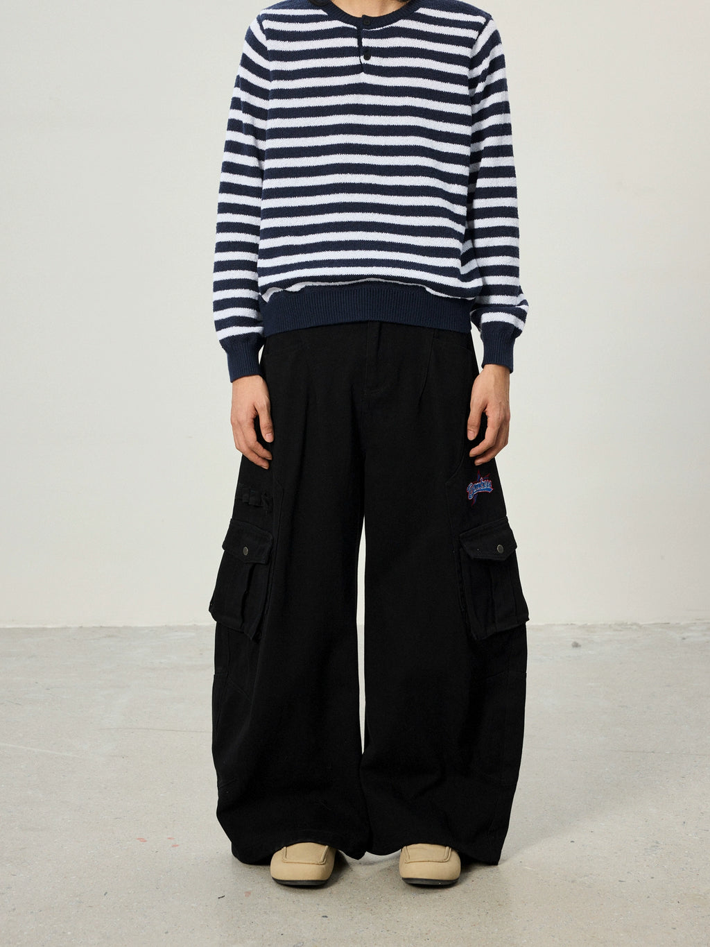 BTSG Vintage Embroidered Multi-pocket Cargo Pants