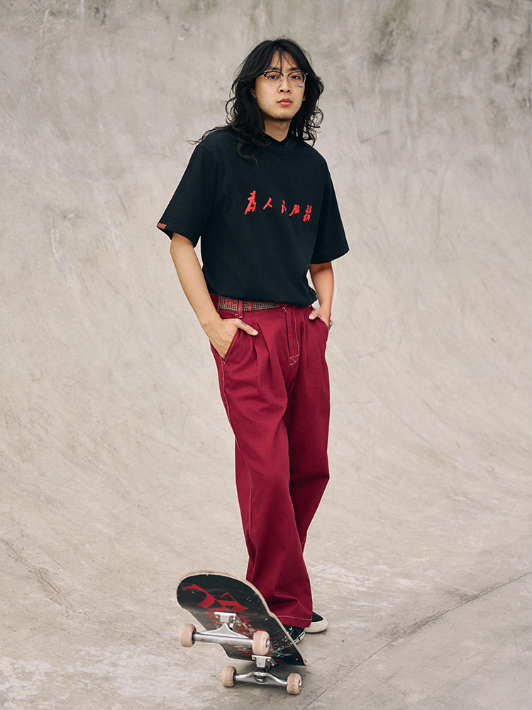 Officill Loose Cotton Retro Rock Tee