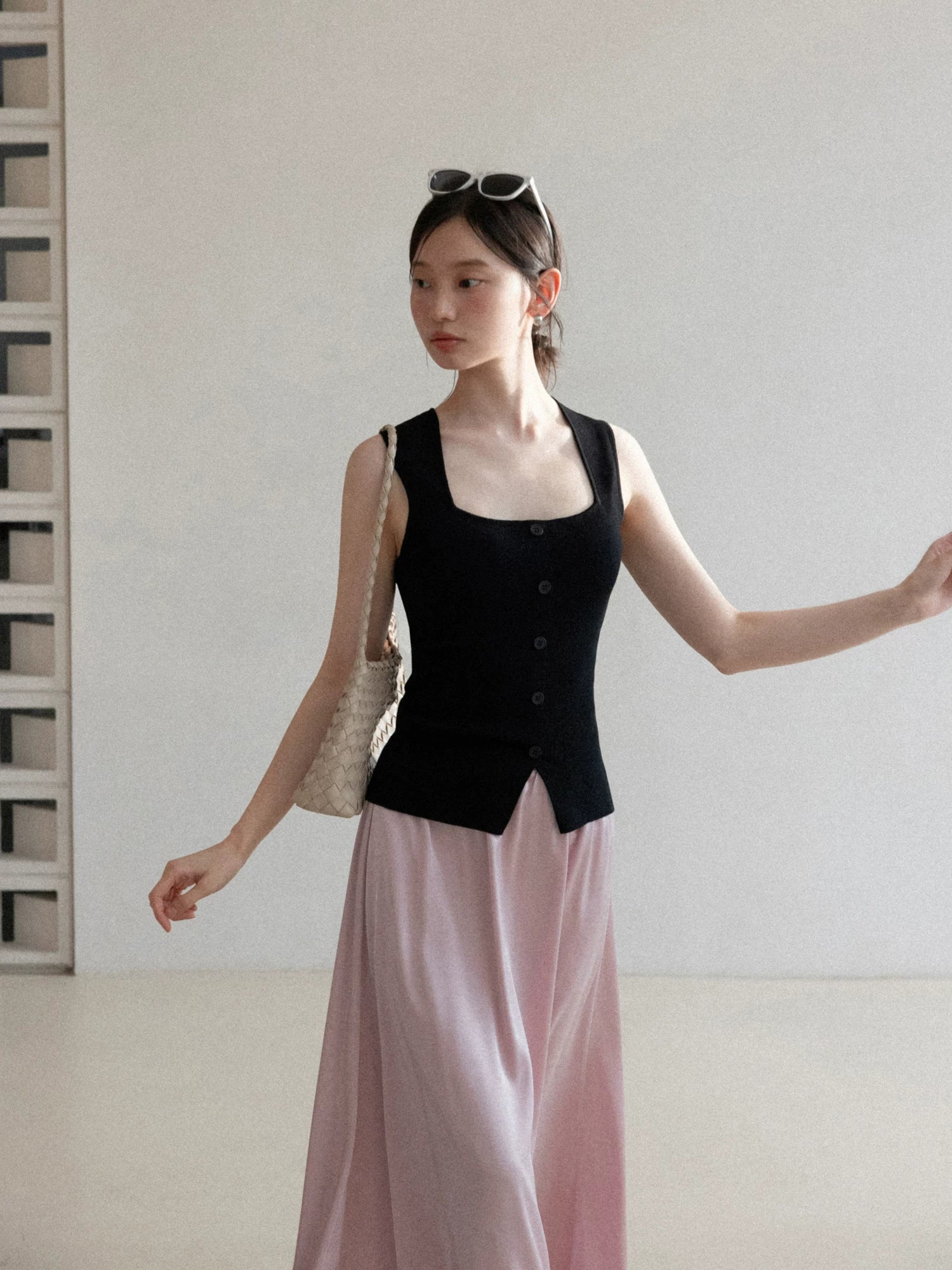Cantonstory Square Neck Waist Sleeveless Suspender Vest Skirt Set