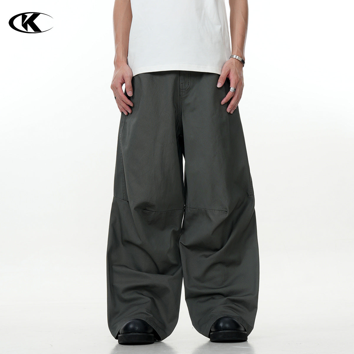 11KN  three-dimensional tailoring split pleated Pants