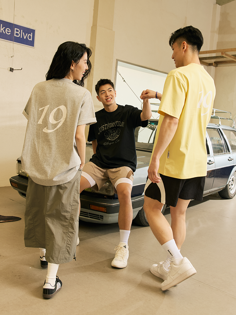LUSHISI Quick-drying Moisture-absorbing Retro Tee