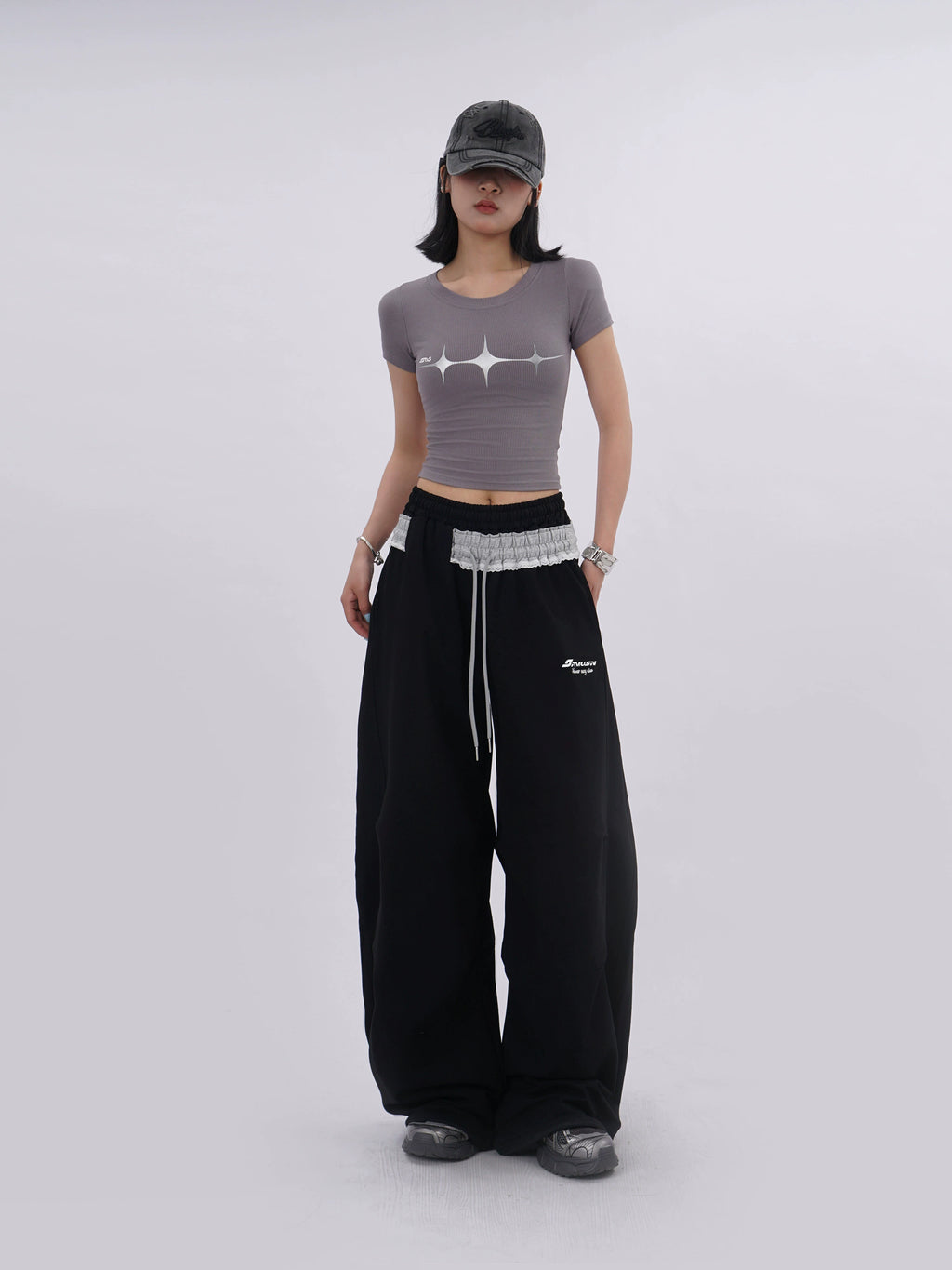 SAMUSAN Double-waisted Lace Contrasting Sports Slacks