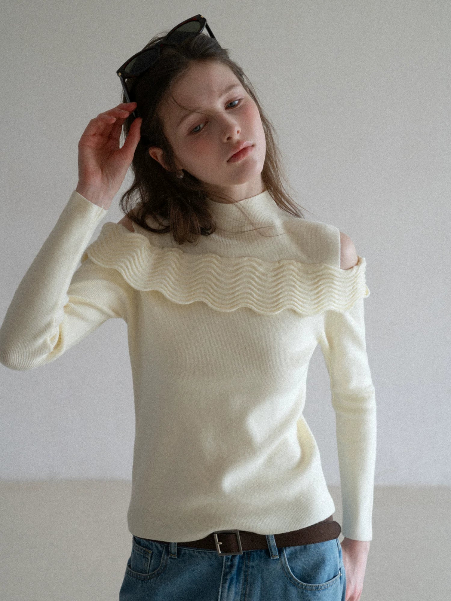 EGGKA Semi-turtleneck Wavy Edge Off-the-shoulder Long-sleeved Knitted Sweater