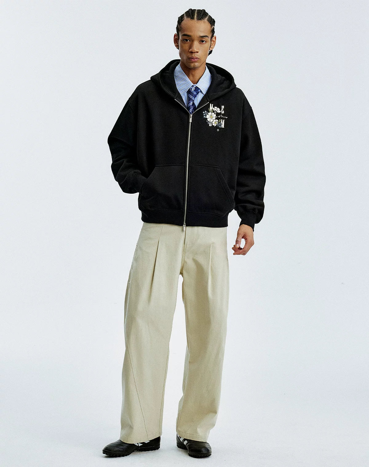MEDM Flower Letter Embroidered Casual Zip Sweater