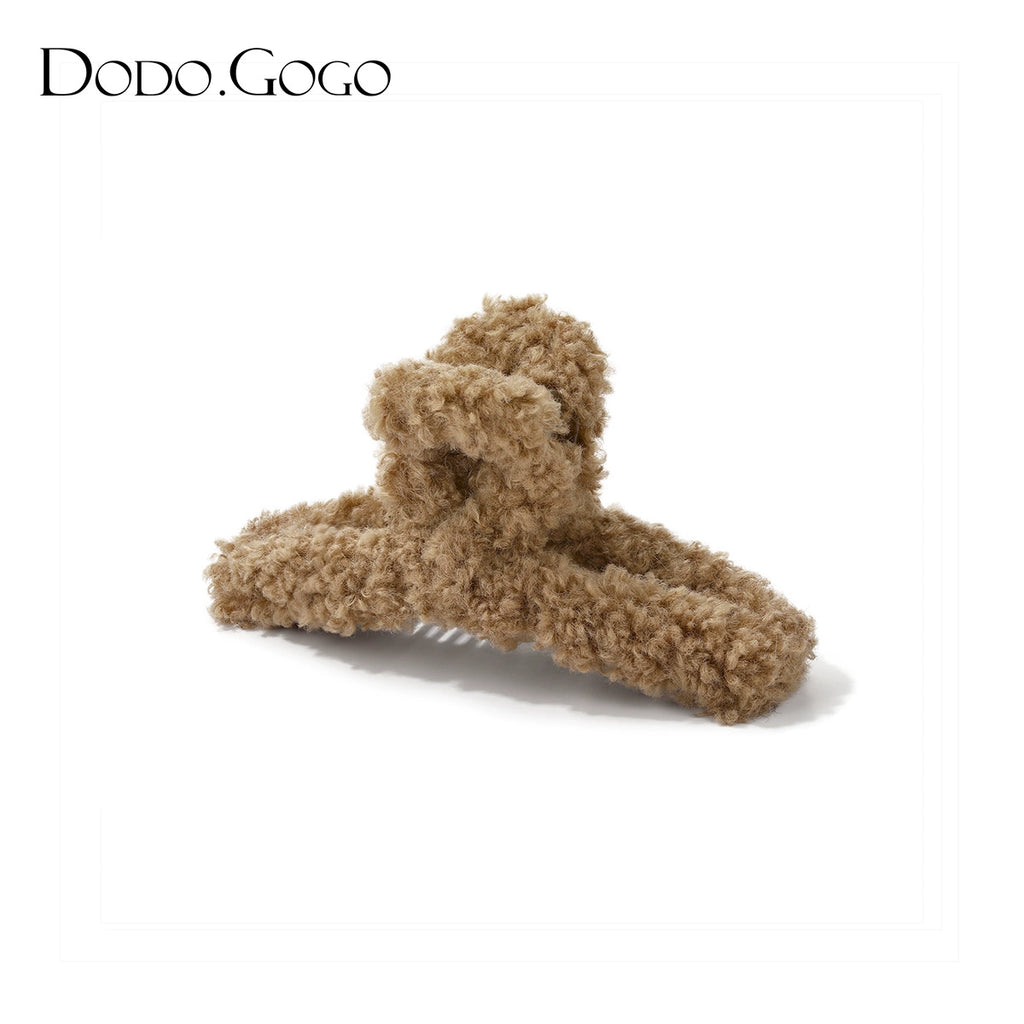 Dodogogo Cute Bear Fluffy Hair Scratching
