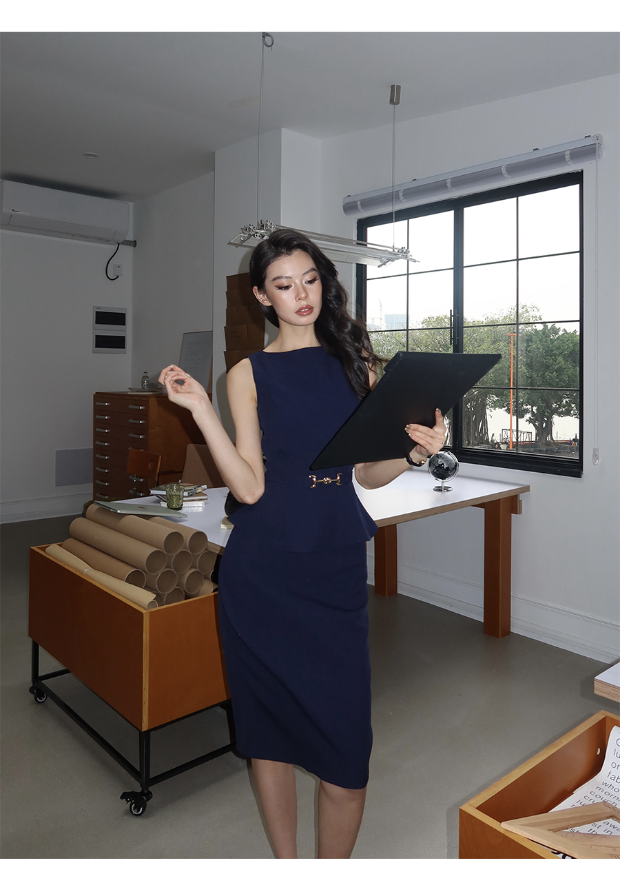 LLROGE Slim Skirt Two-piece Set