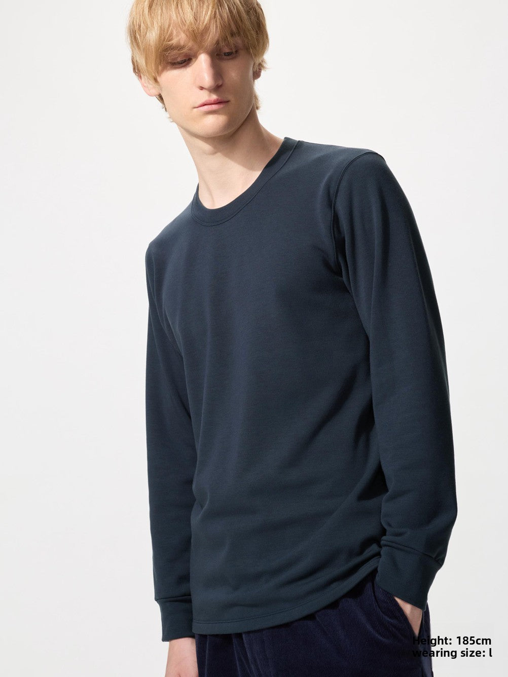Uniqlo Crew Neck T-Shirt Long Sleeve Autumn Clothes Warm Clothes