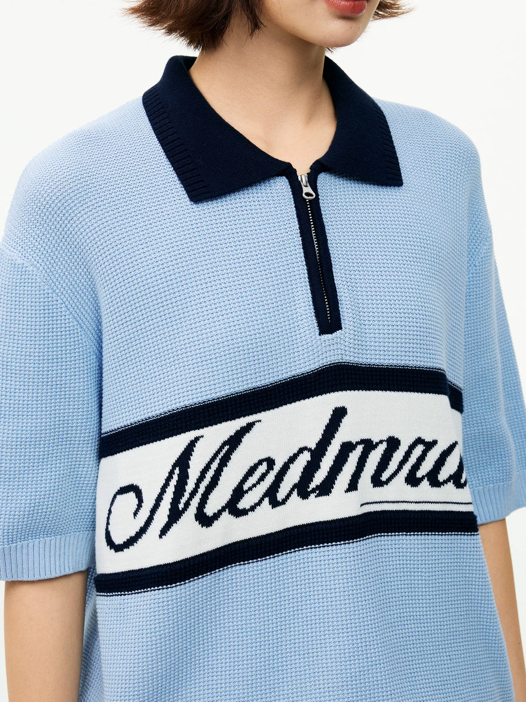 MEDM Contrasting Lapel Neck Zipper Knitted Polo Shirt