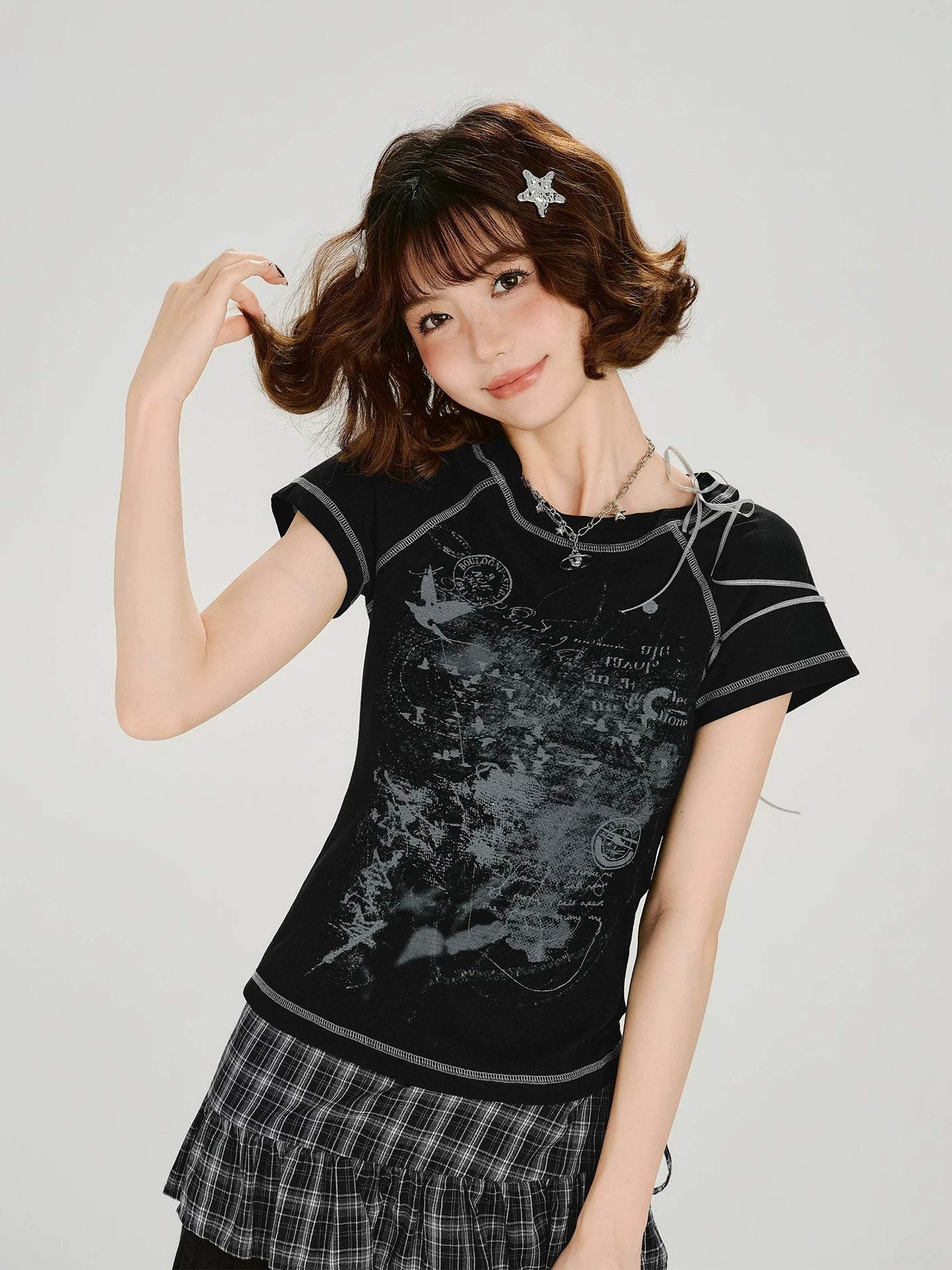 Girlyhalo Vintage Strappy Slim Fit Tee
