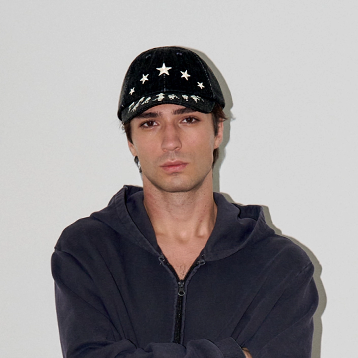 LIBERAFIT Embroidered Print Curved-brimmed Baseball Cap