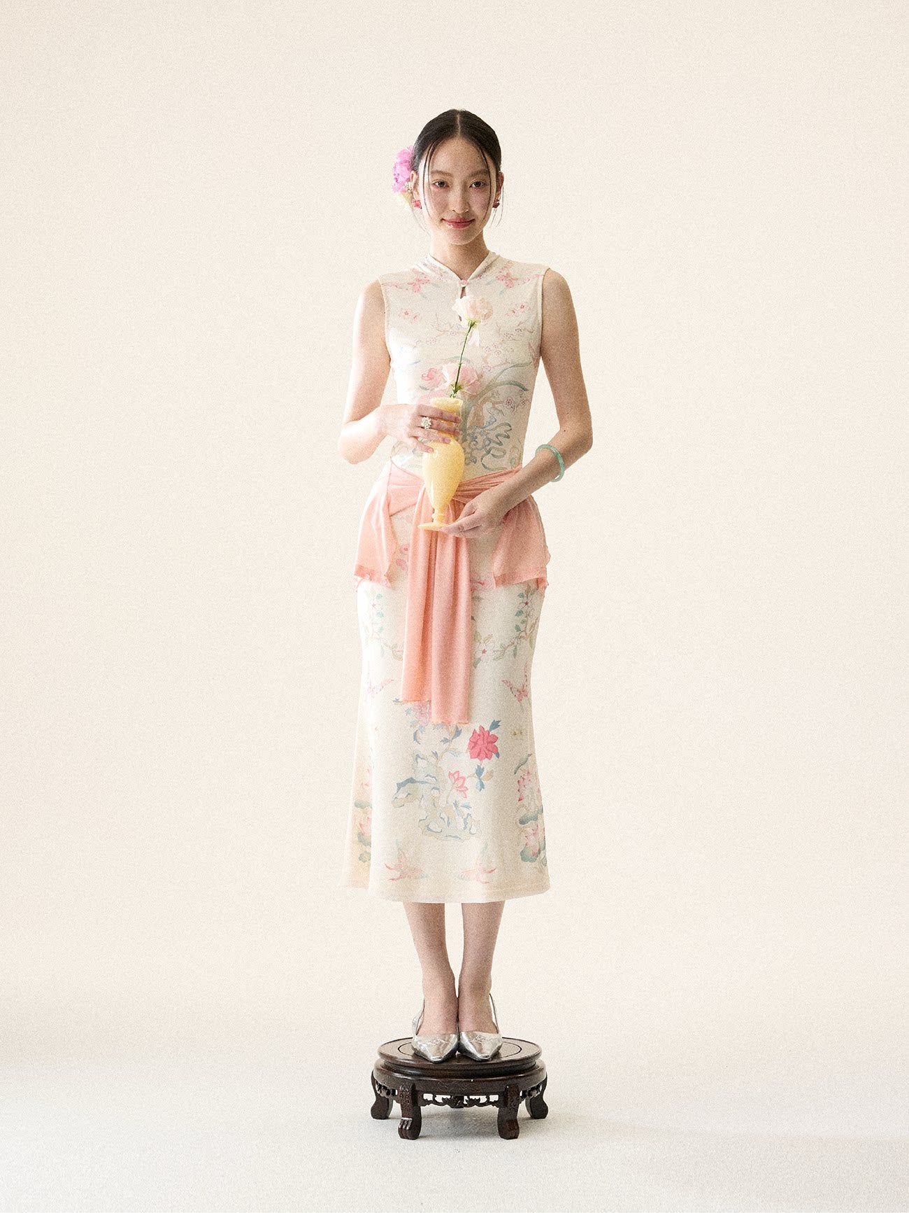 LOUMUTAKU Vase Porcelain Hand-painted Mesh Cheongsam Dress