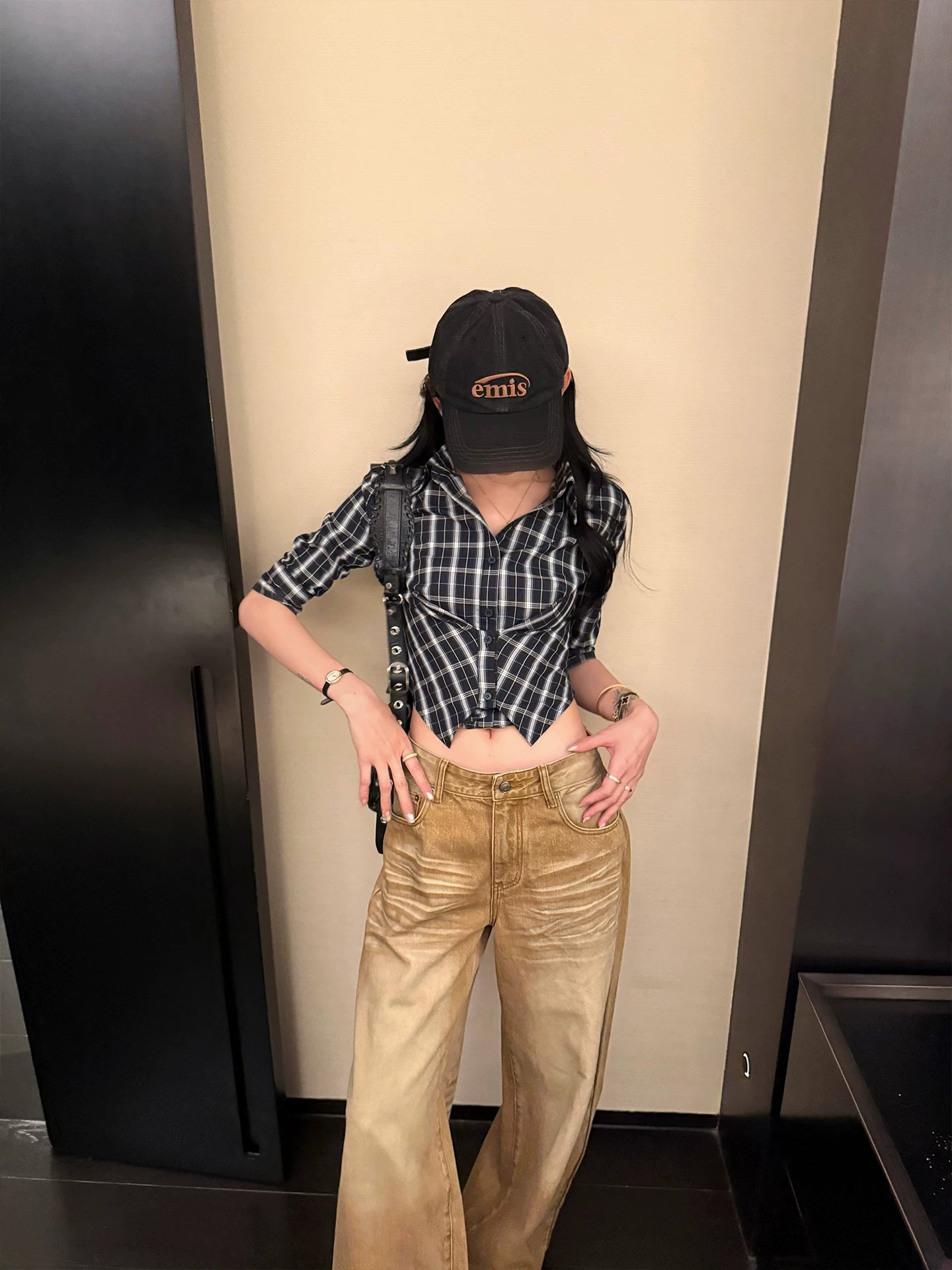 YOUNG KYLIN Waist Short Shirt