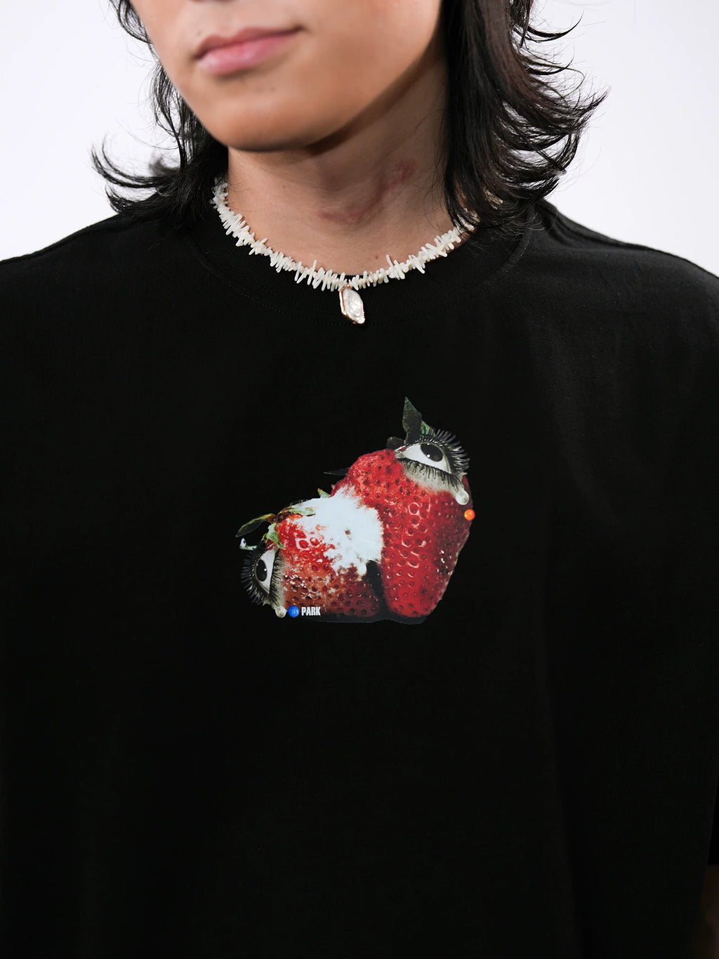 O3PARK Strawberry Print Knitted Tee