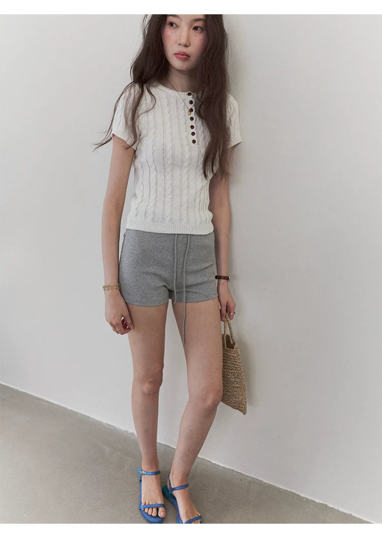 VOOE Slim and Thin Twist Casual Tee