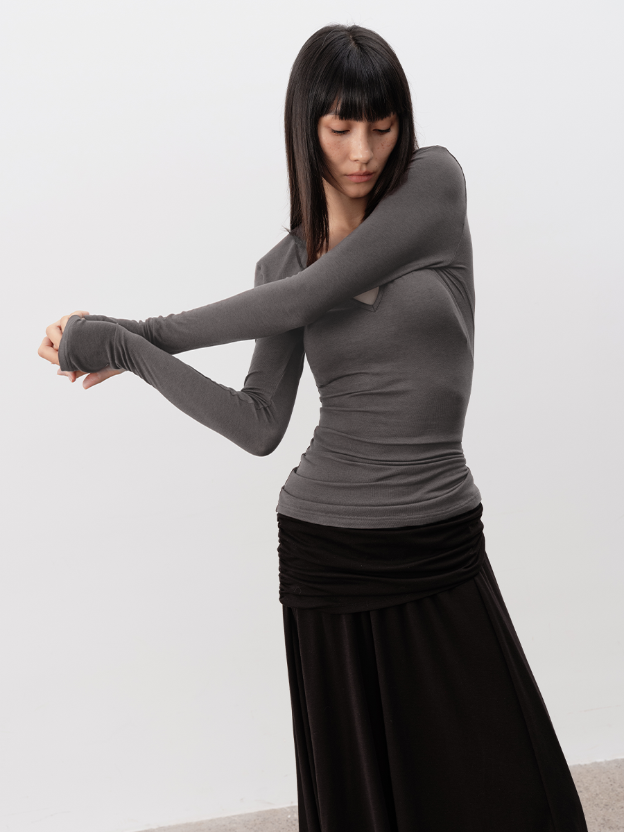JCAESAR V-neck Long-sleeved Knitted Sweater