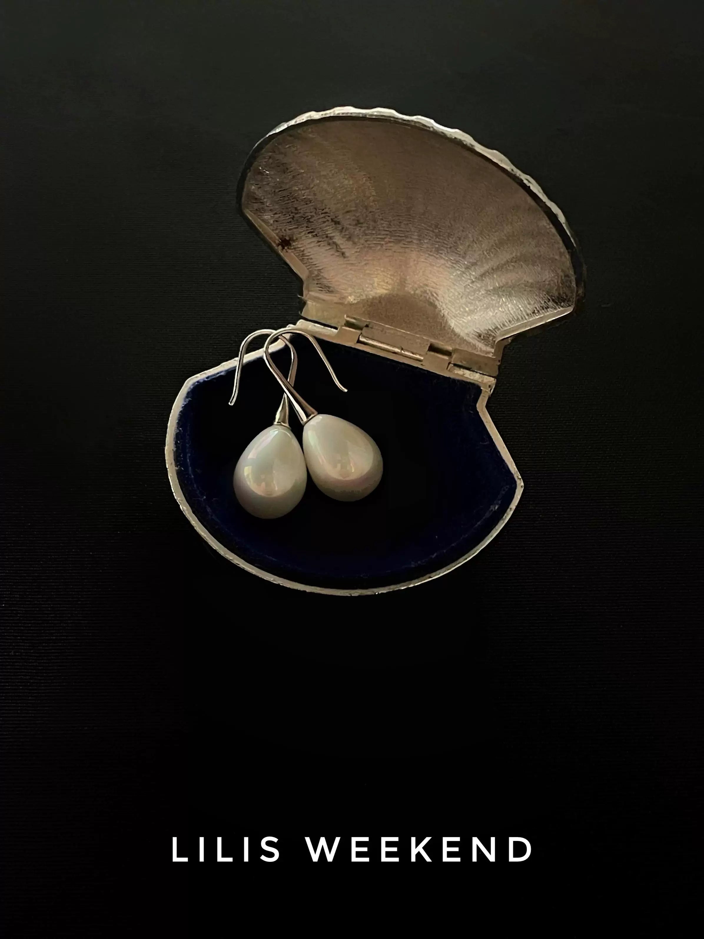 Lilis Weekend Premium Pearl Earrings