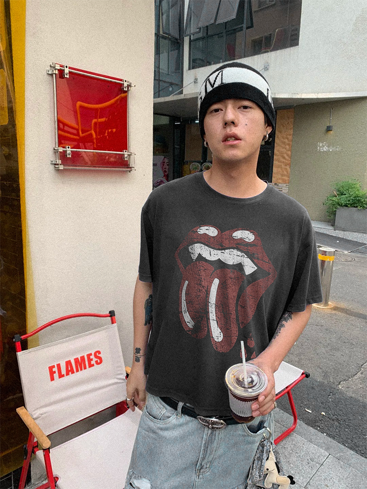KONOOT Funny Mouth Print Crew Neck Tee