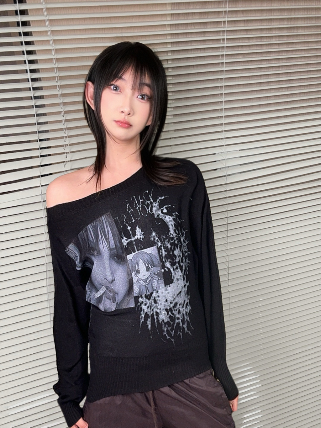 WEBBAR Slanted Shoulder Big Neckline Sweater