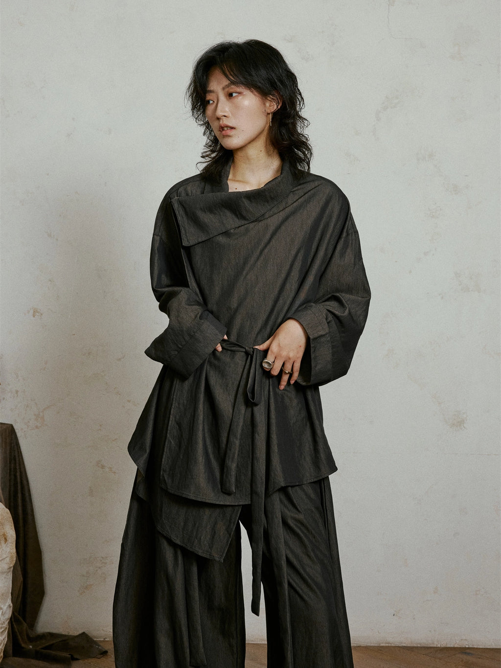 SUNYVONNE Diagonal Placket One-neck Shirt Zen Waist Lace-up Top