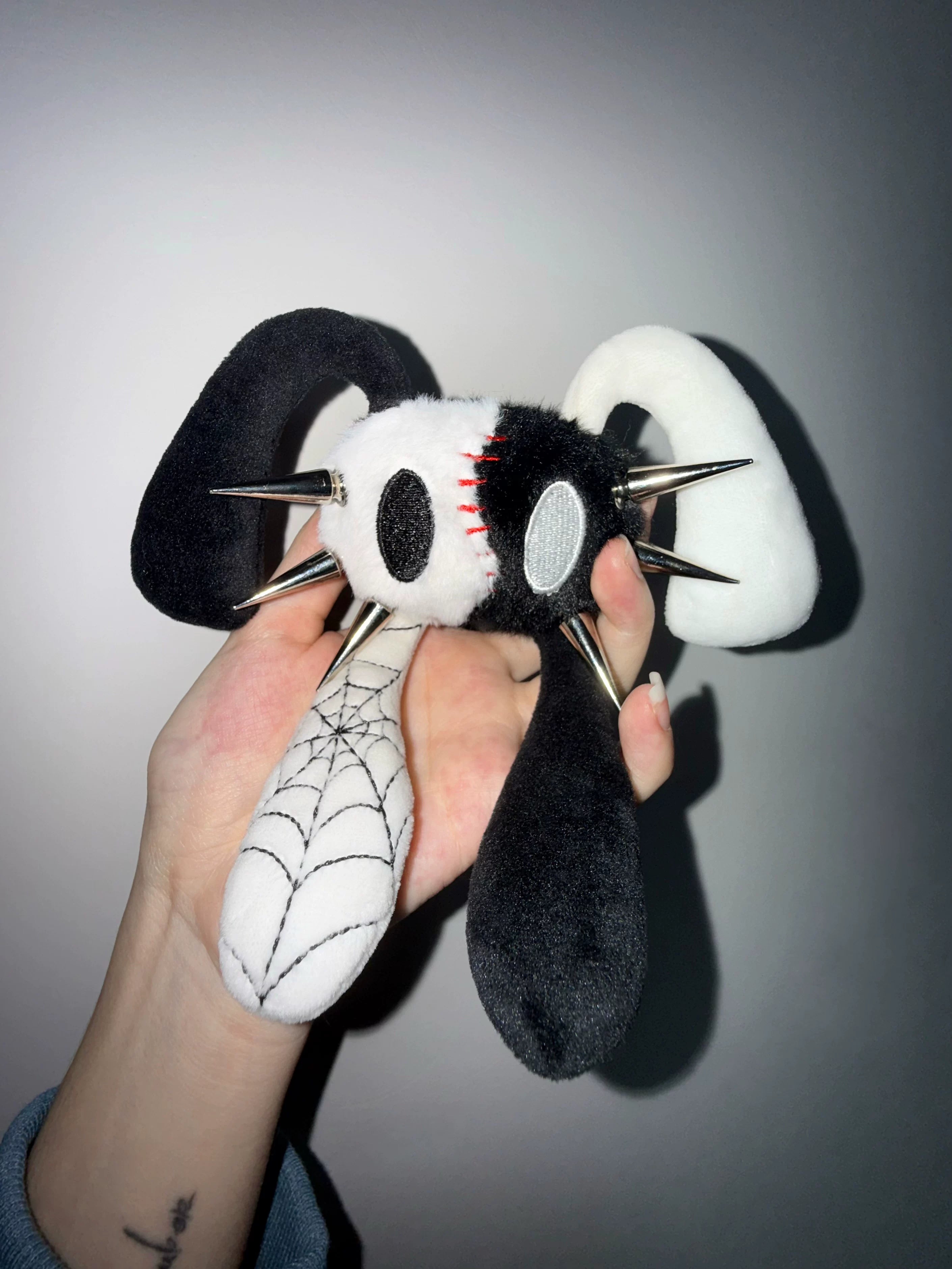 Antiphase Four-eared Rabbit Skull Plush Black and White Hanging Baby Pendant