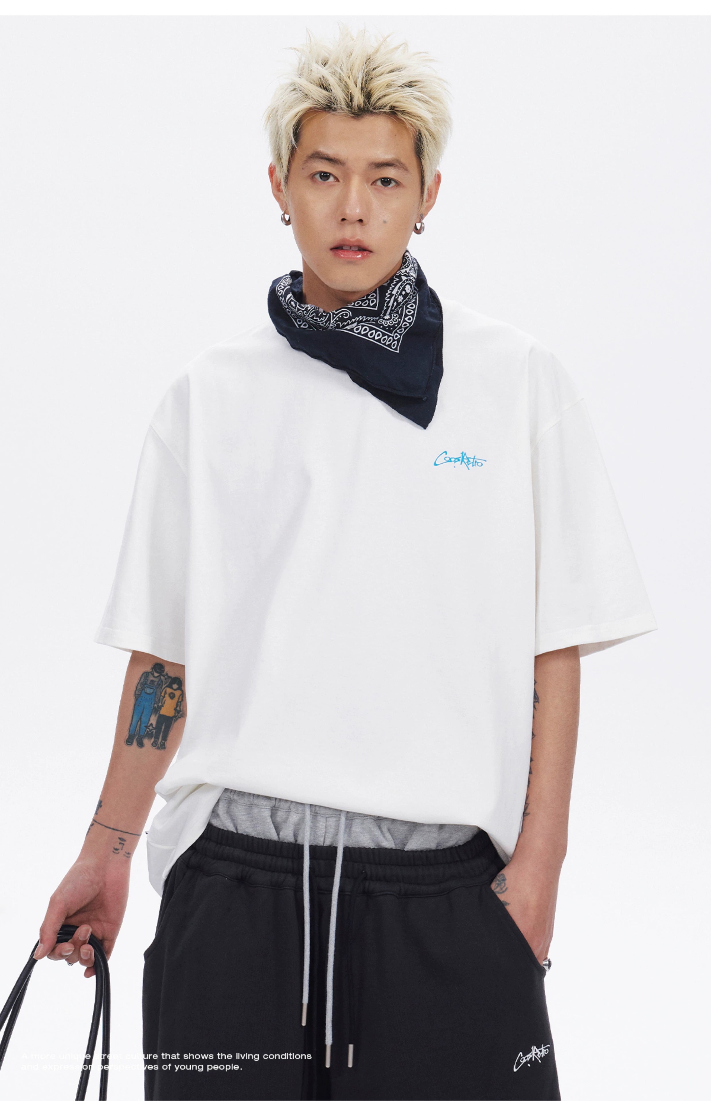 CoosRetro Retro Back Gecko Print Logo Tee