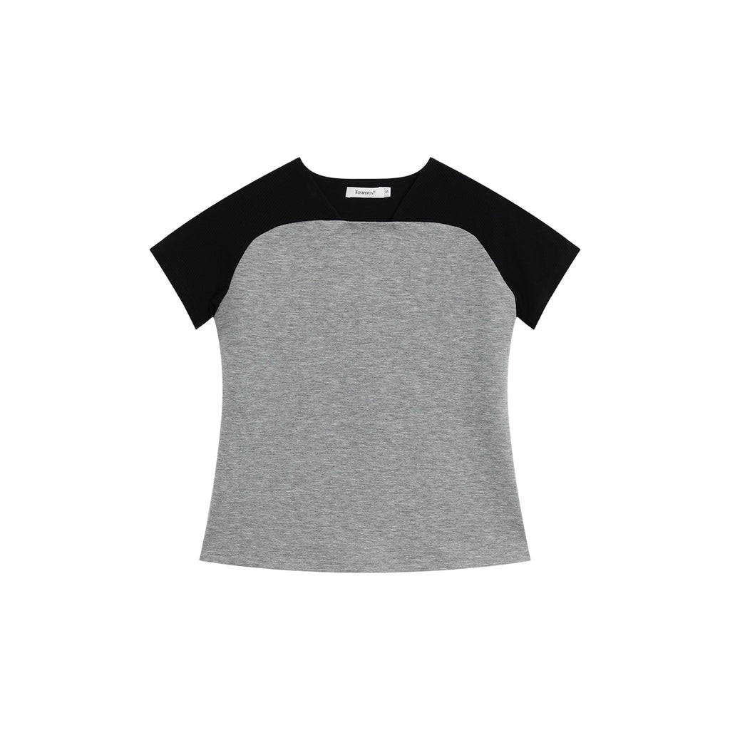 FUNKYFUN contrasting curved shoulder splicing V-neck tee