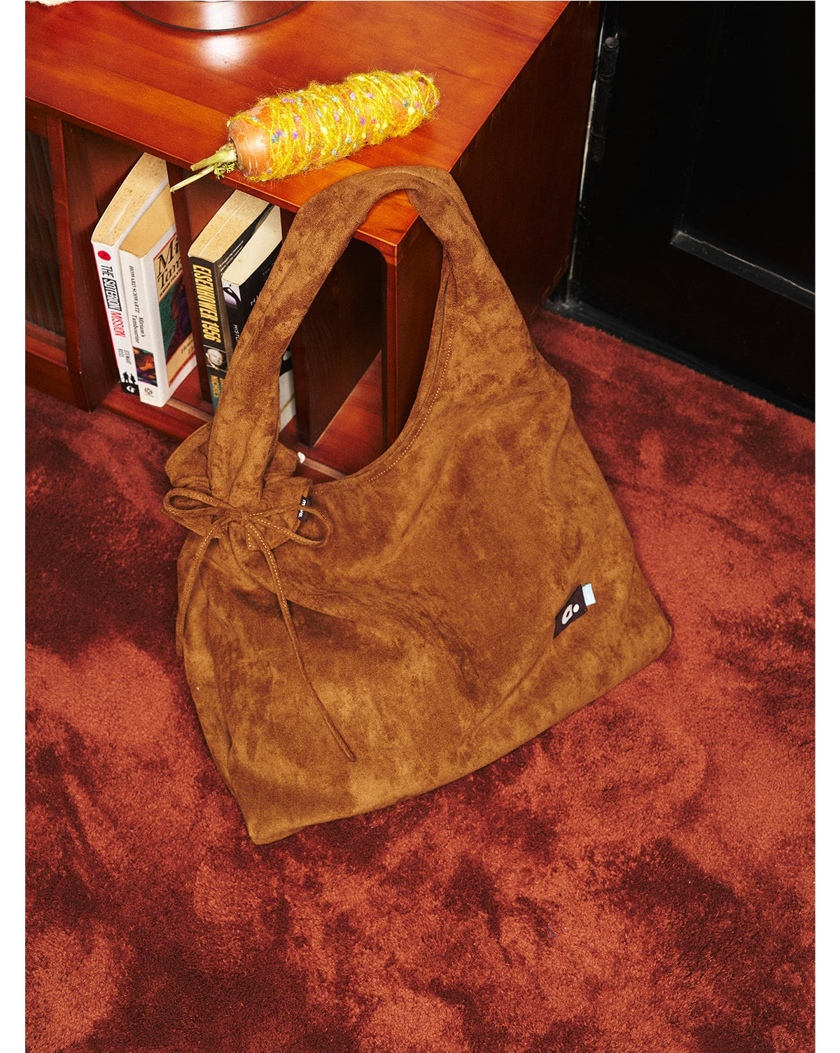 MUVA Large Capacity Triangle Shoulder Bag