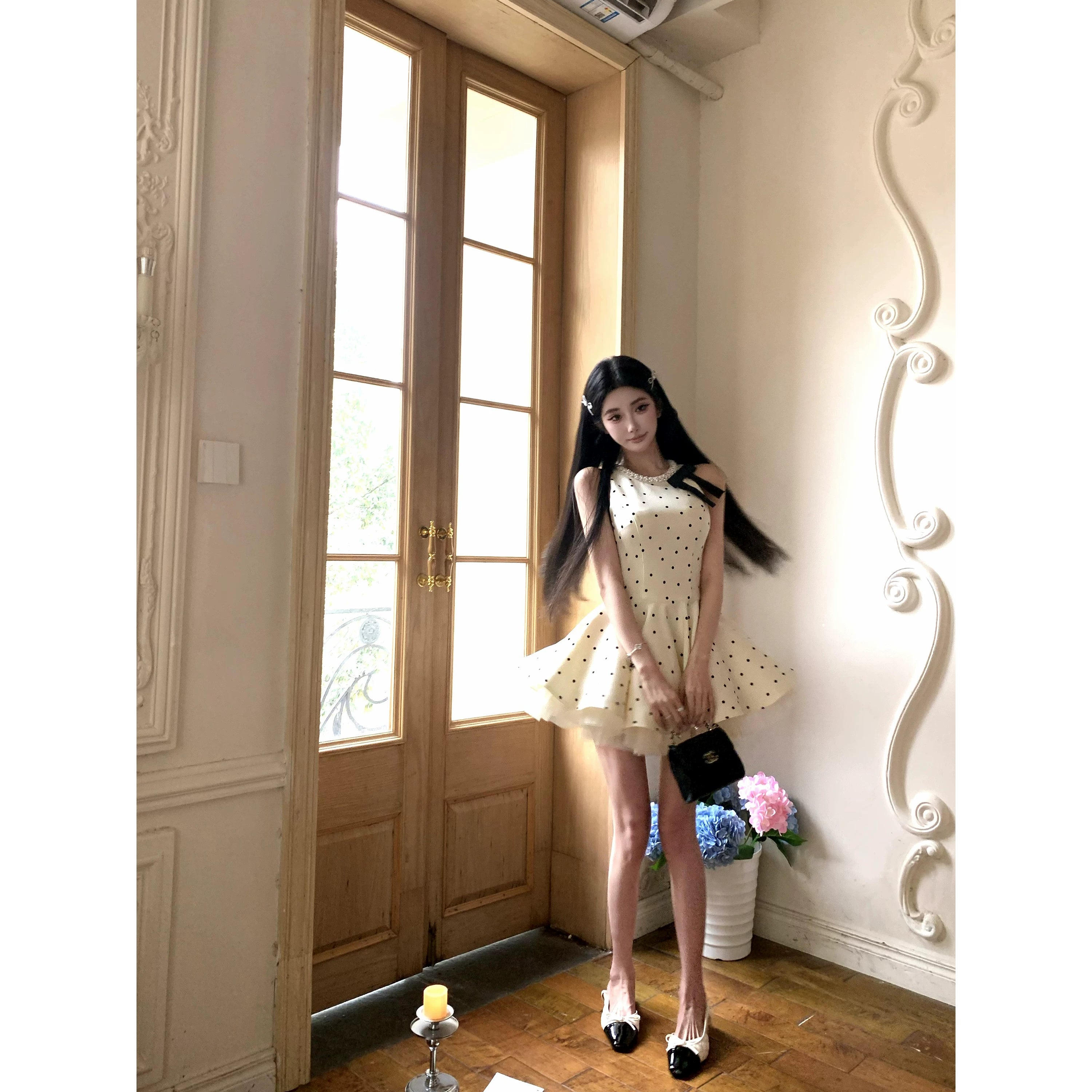 Barb Chill Pure Neck Dress Short Skirt