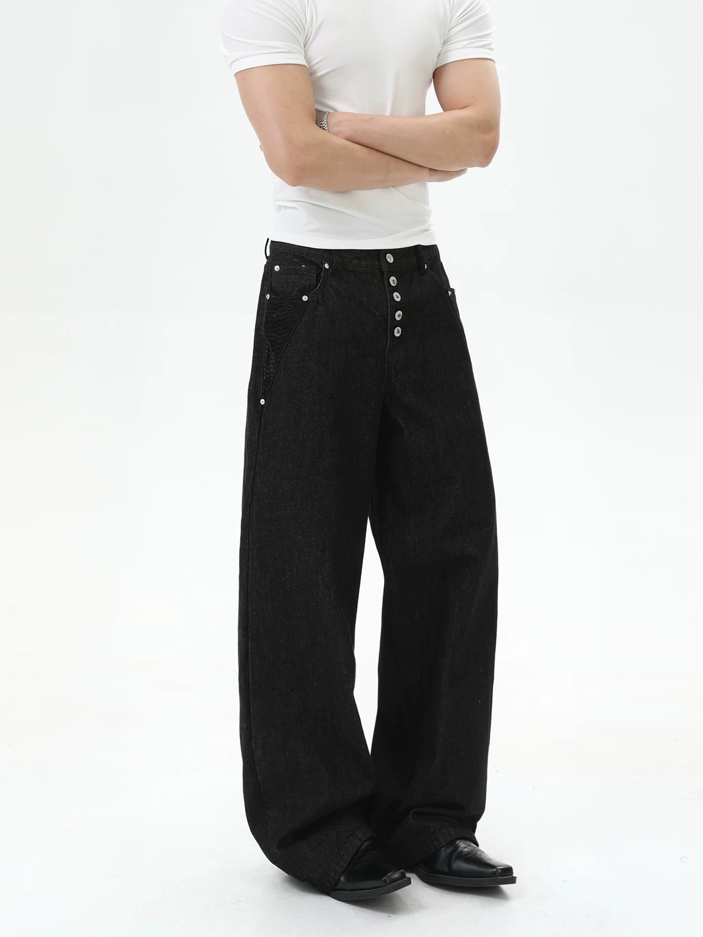 TURNTIDE Snake-stitched Straight Jeans