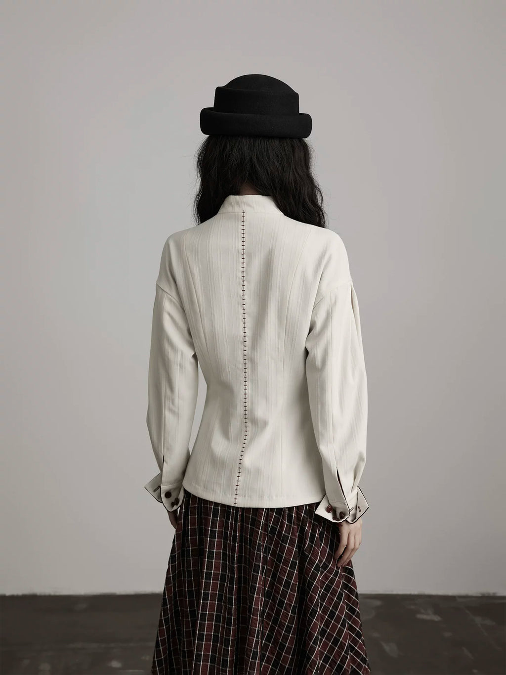 INDULGE Slim-fit Waist Suit Short Jacket