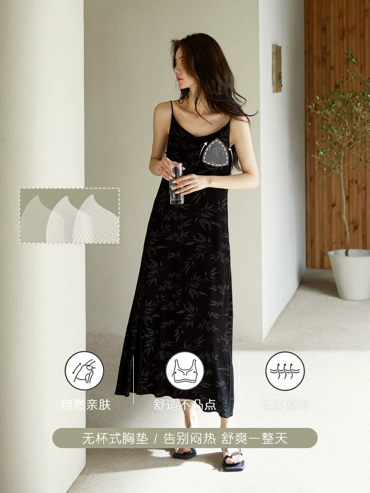 Yuenei Long High-end Nightdress with Chest Pad and Split Ends