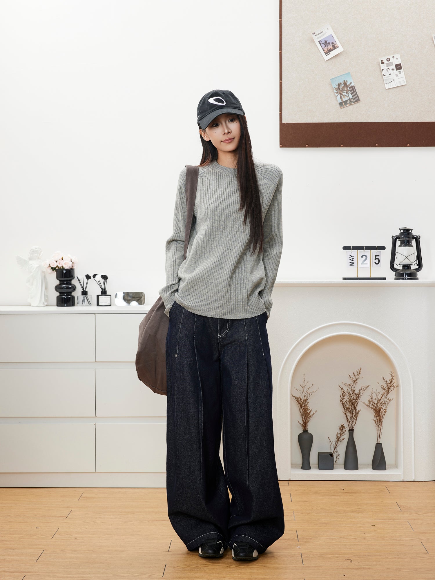 (Clearance) BTSG waist pleated scimitar RAW jeans