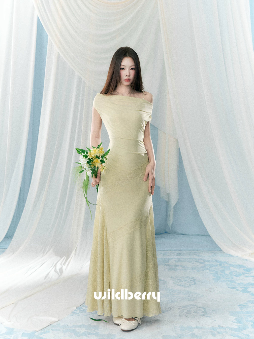 Wildberry Sleeveless Waist Dress