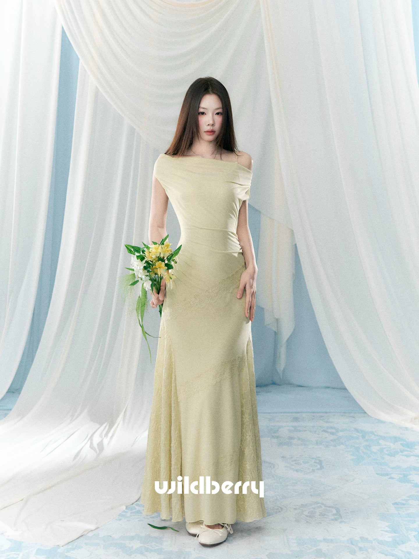 Wildberry Sleeveless Waist Dress