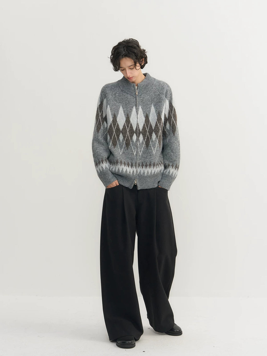 CARPEM Diamond Zip-up Turtleneck Sweater