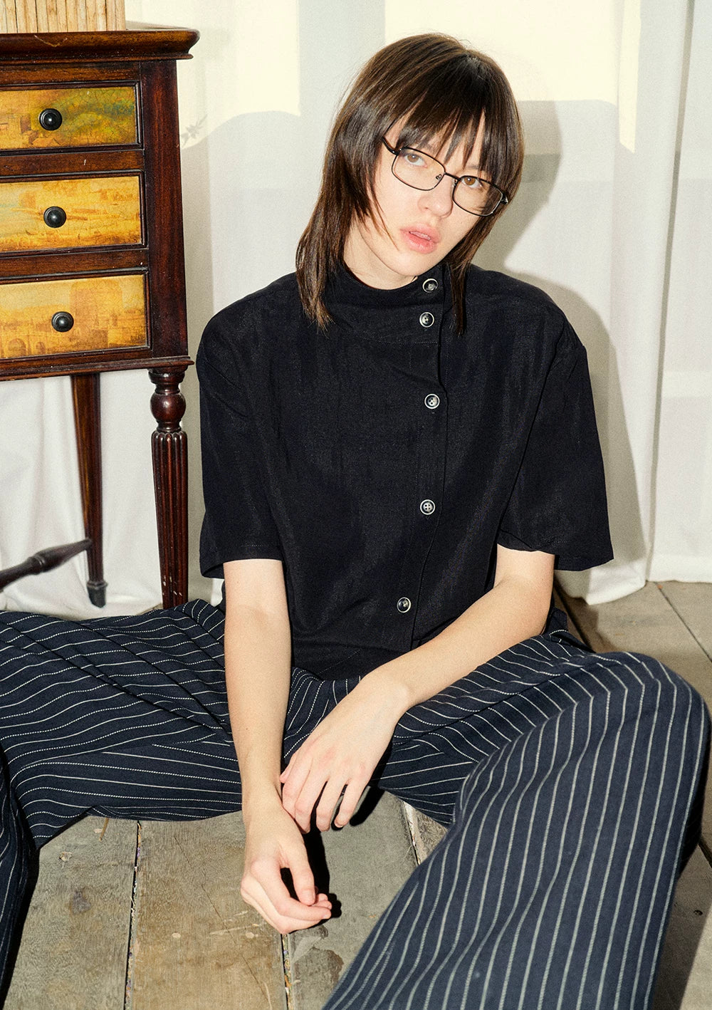KREATE Stand-up Collar Handmade Contrasting Button-up Shirt