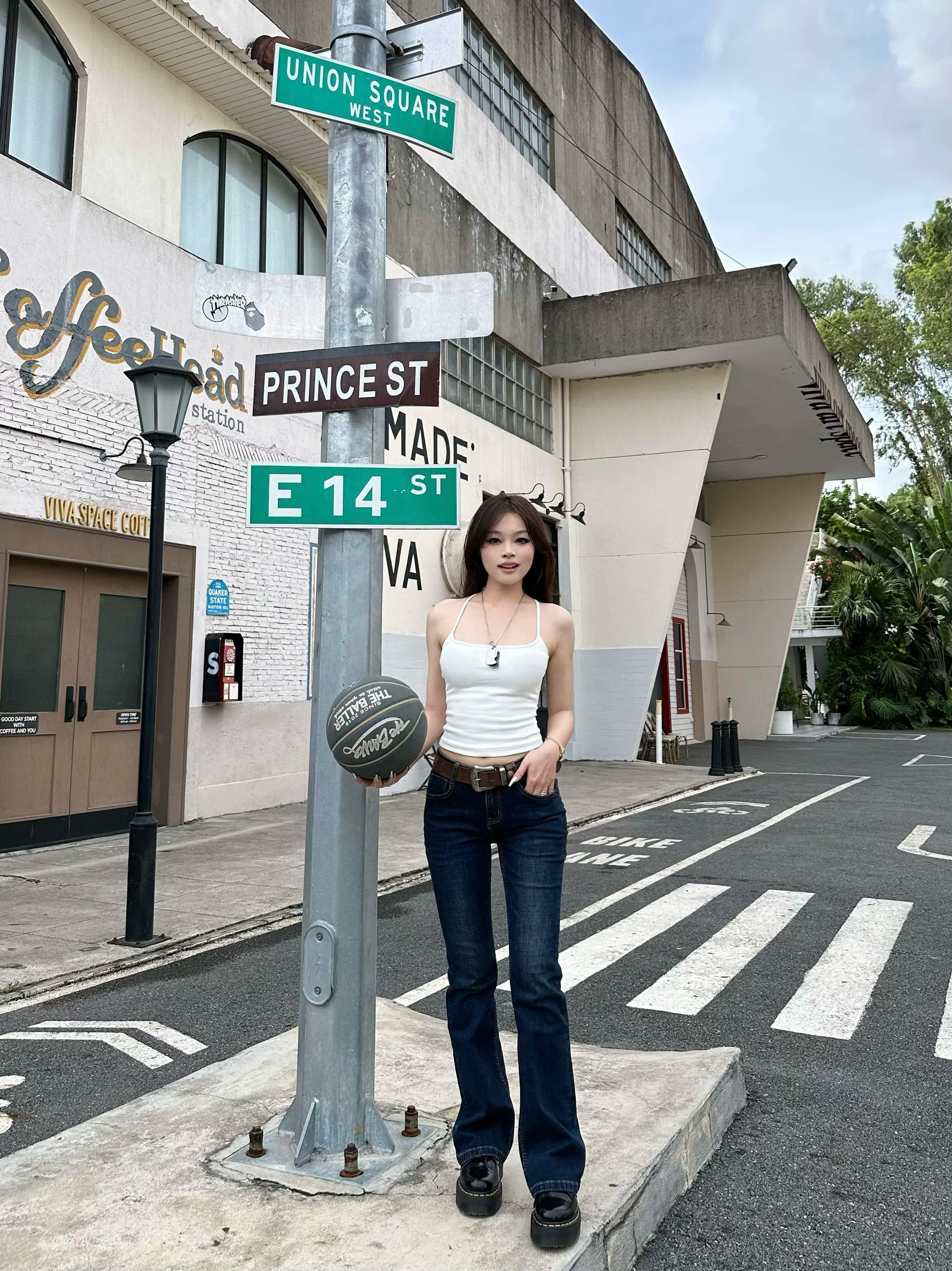 Popchee High Elastic Mid-waist Slim Jeans