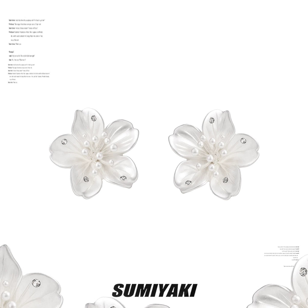 SUMIYAKI Three-dimensional Flower Earrings