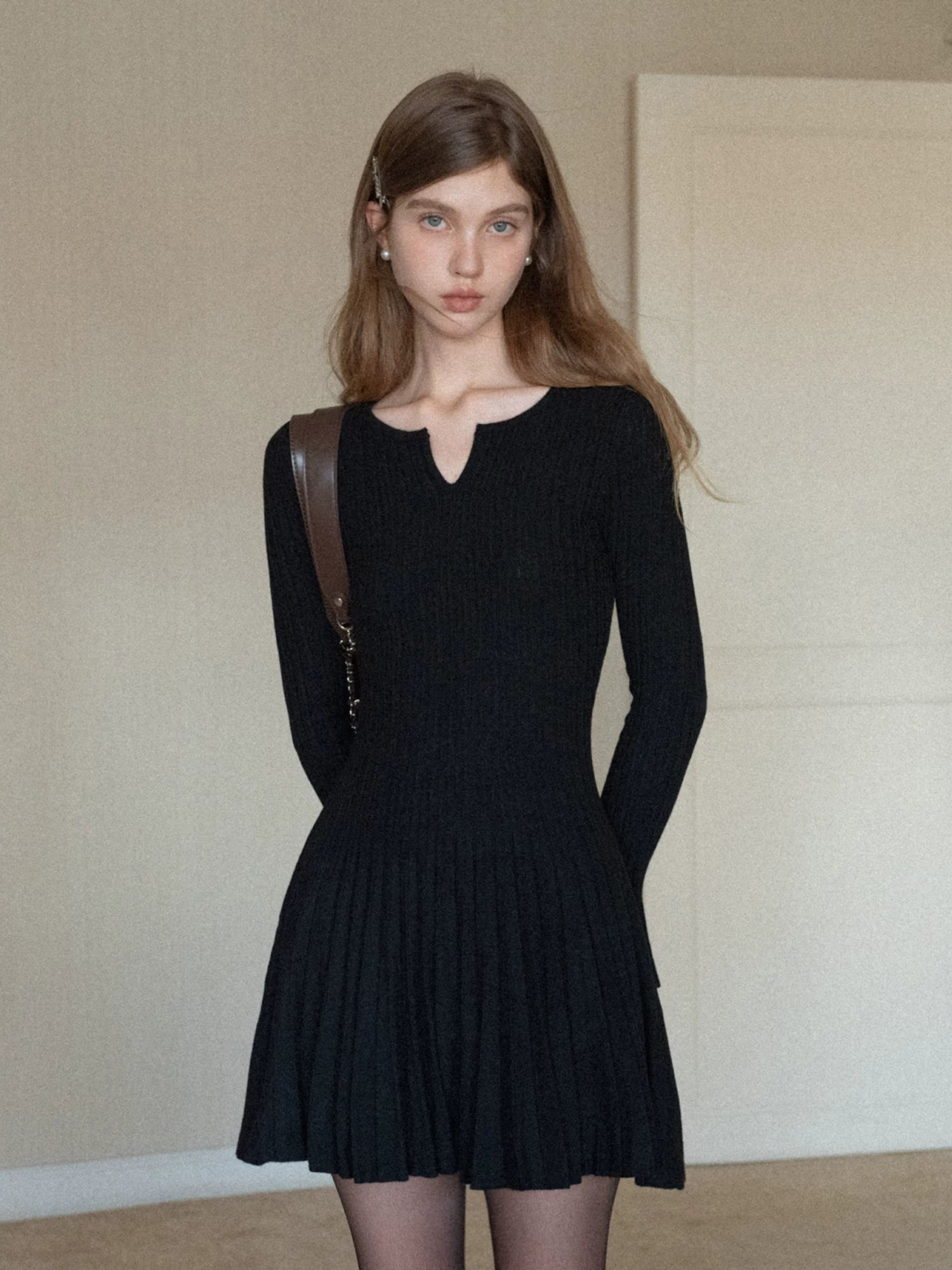 EGGKA V-neck Flared Sleeve Pit Strip Wool Dress