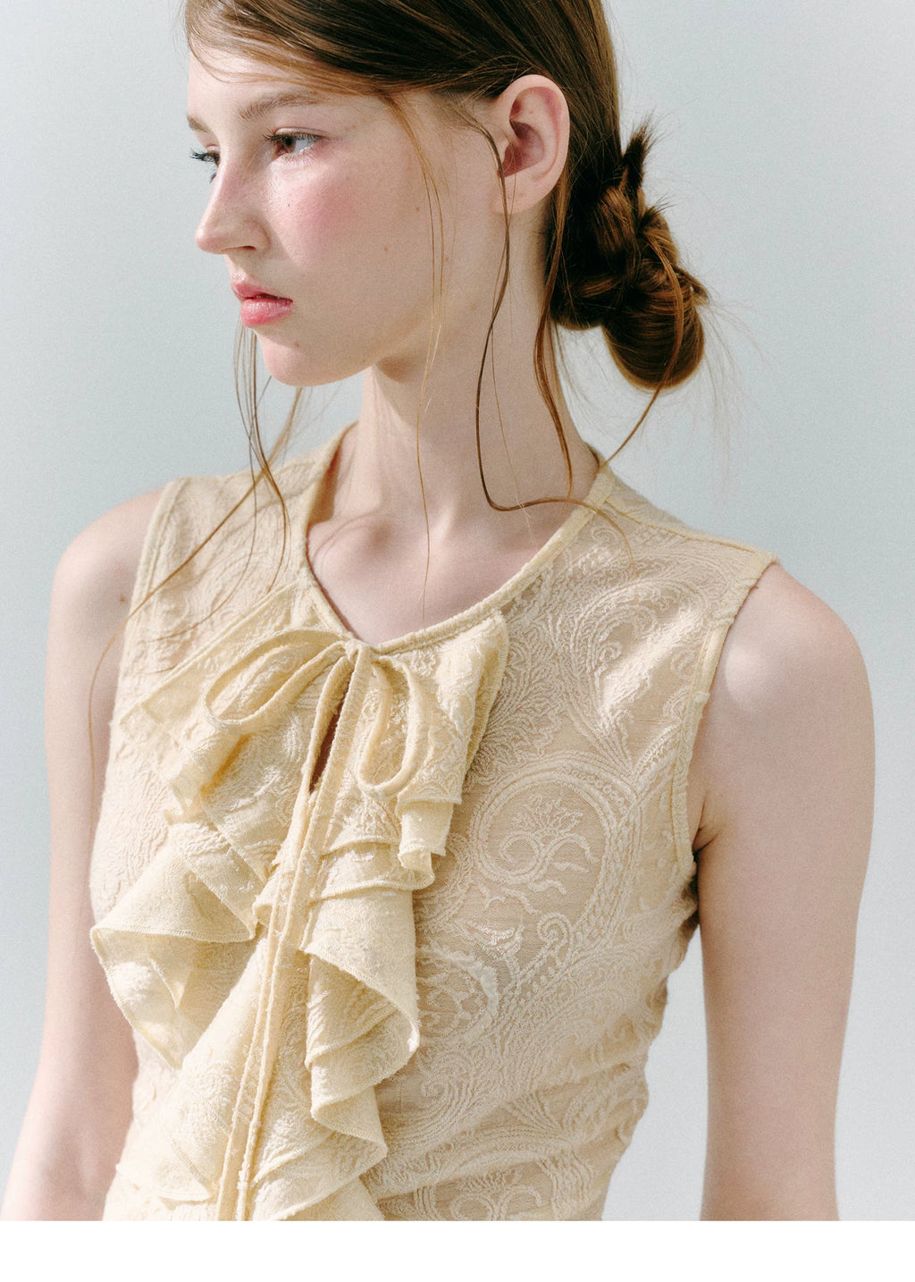 LOST FOREST Lace Lotus Leaf Slim Fit Vest