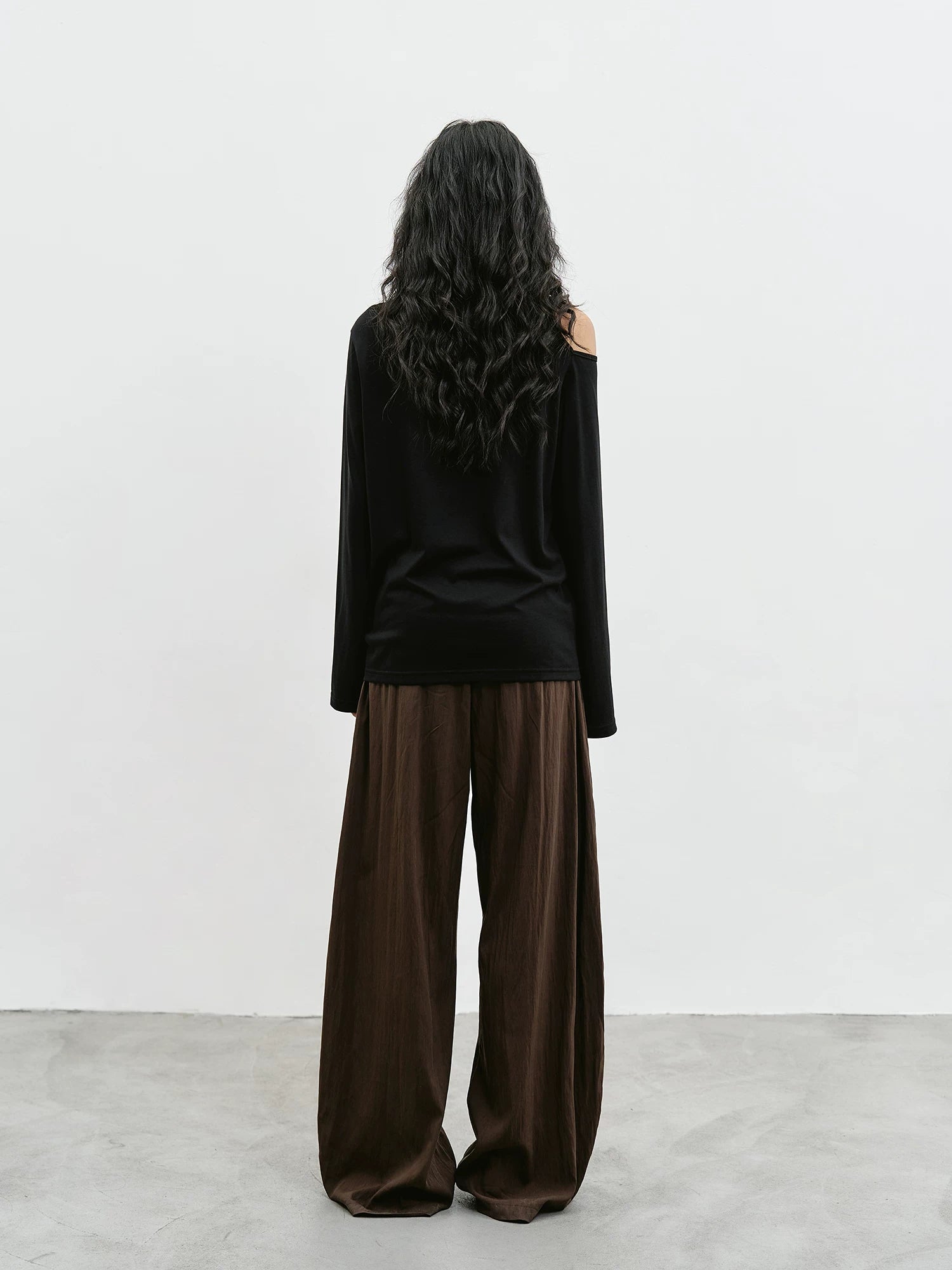 EIGHTHMONTH Slash Shoulder Hollow Loose Long Sleeve