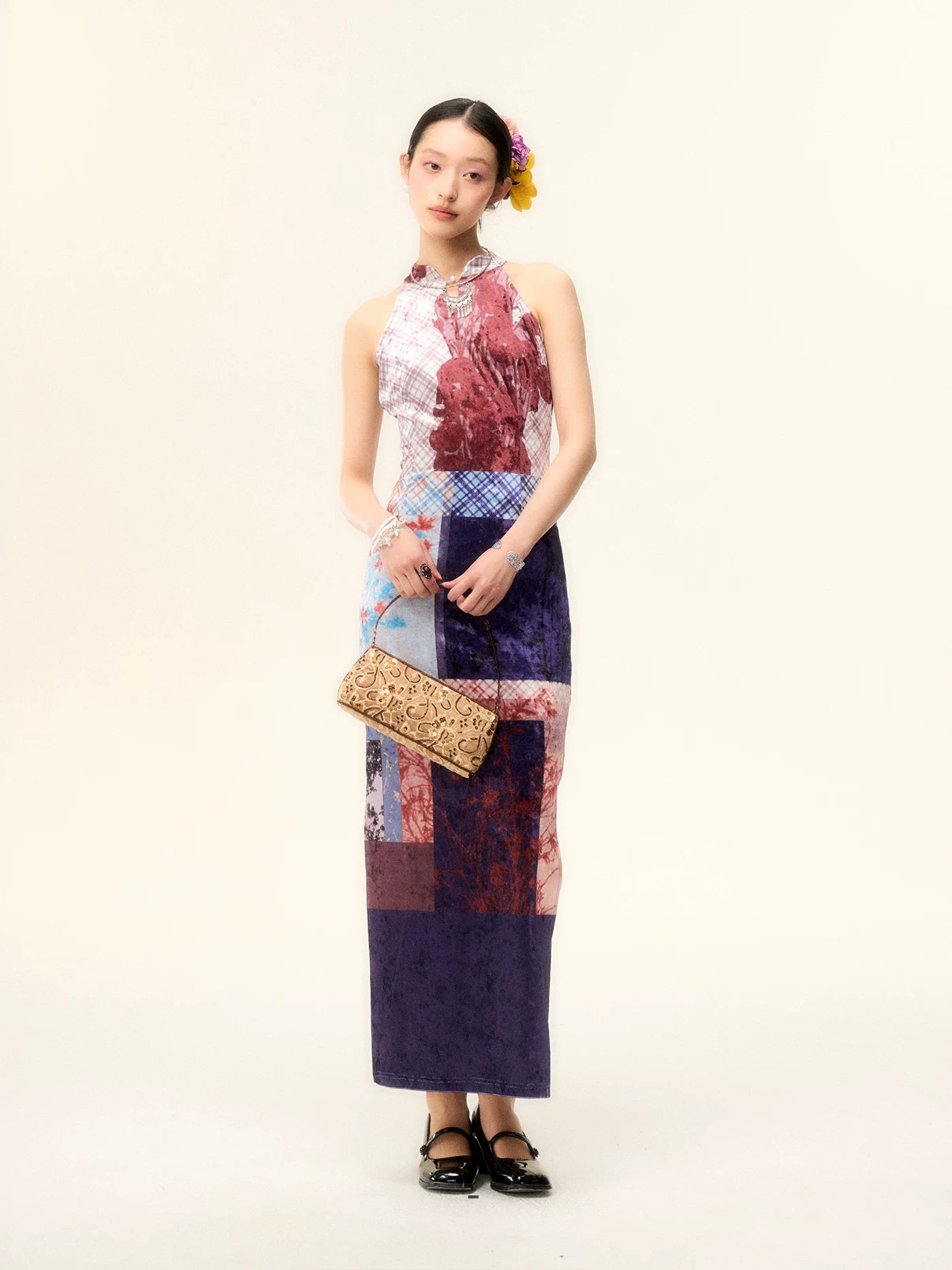 LOUMUTAKU Retro Baijiabu Neck-hanging Sleeveless Velvet Cheongsam