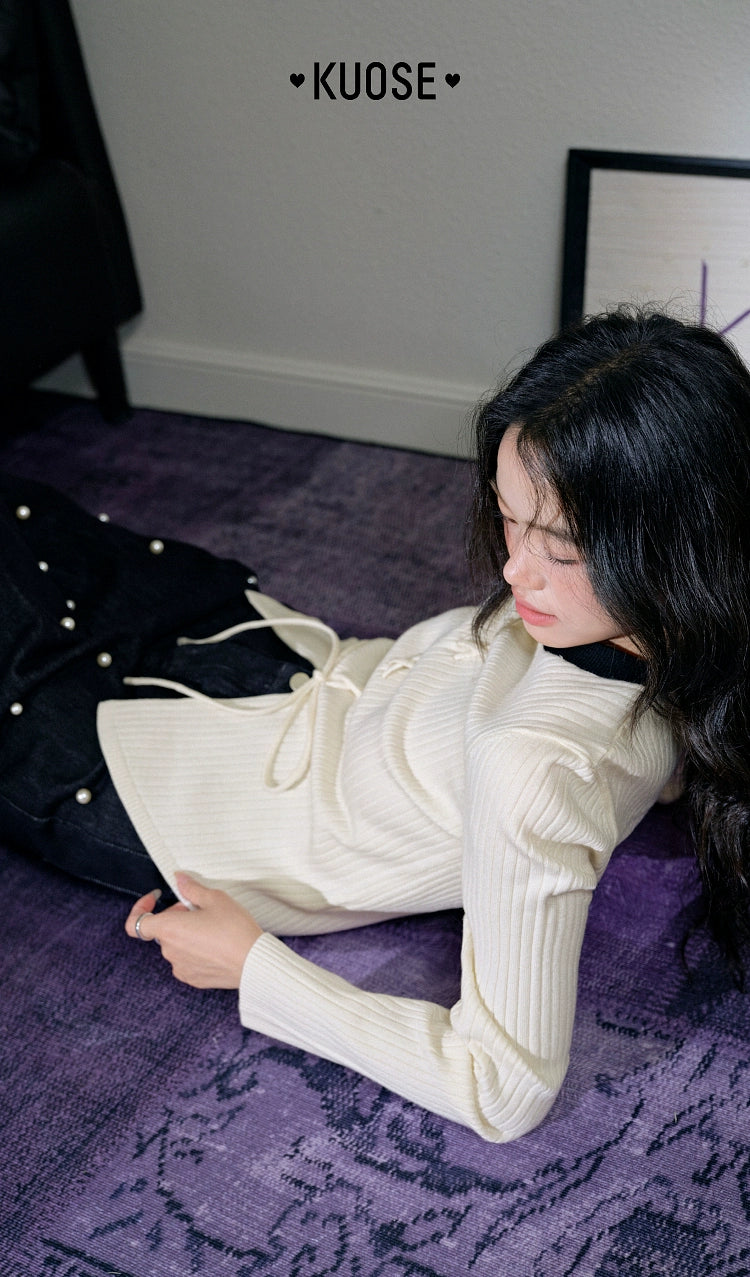 Kuose Contrasting Straps Knitted Slim-fit Sweater